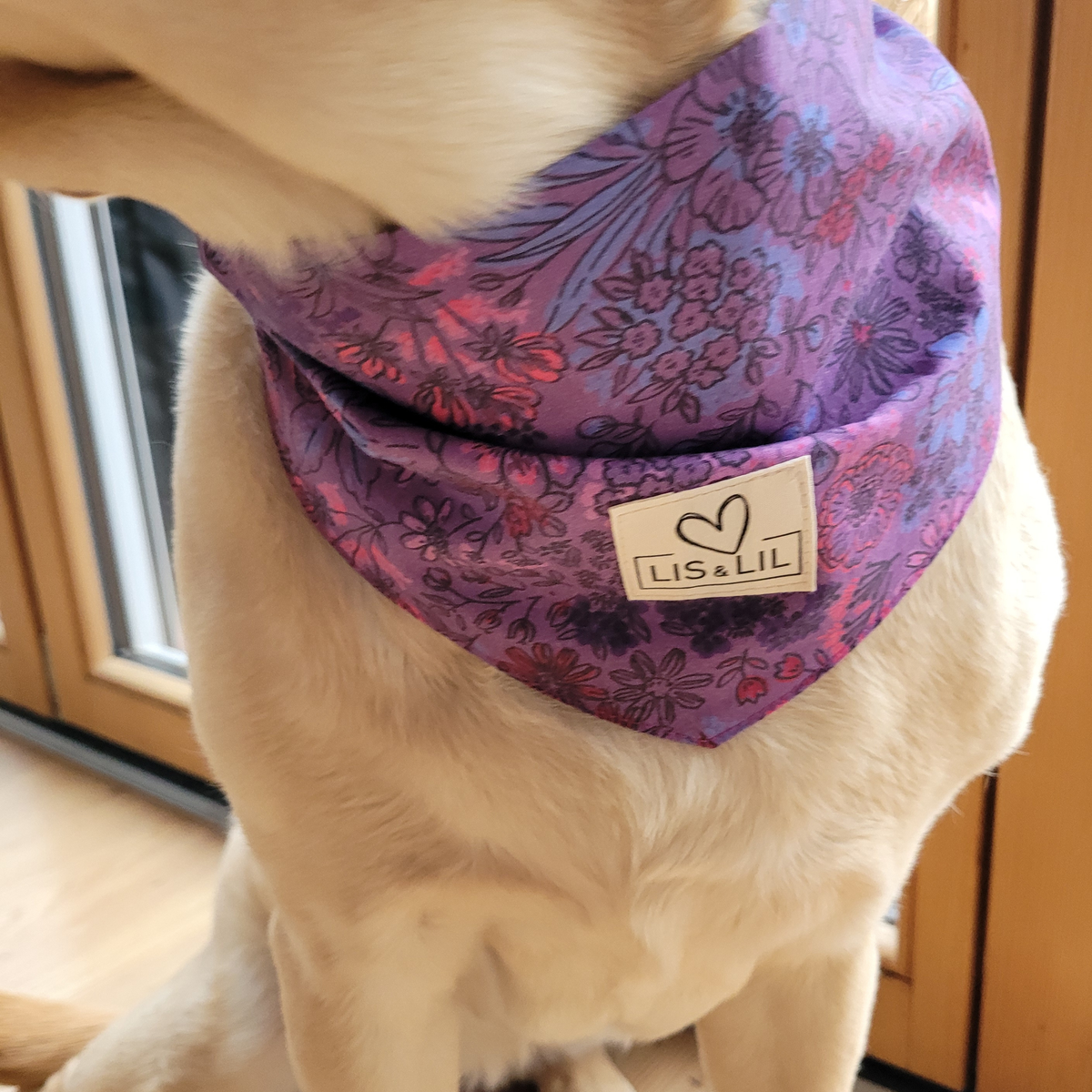 Halstuch für Hunde "Lila Zauberblüte"