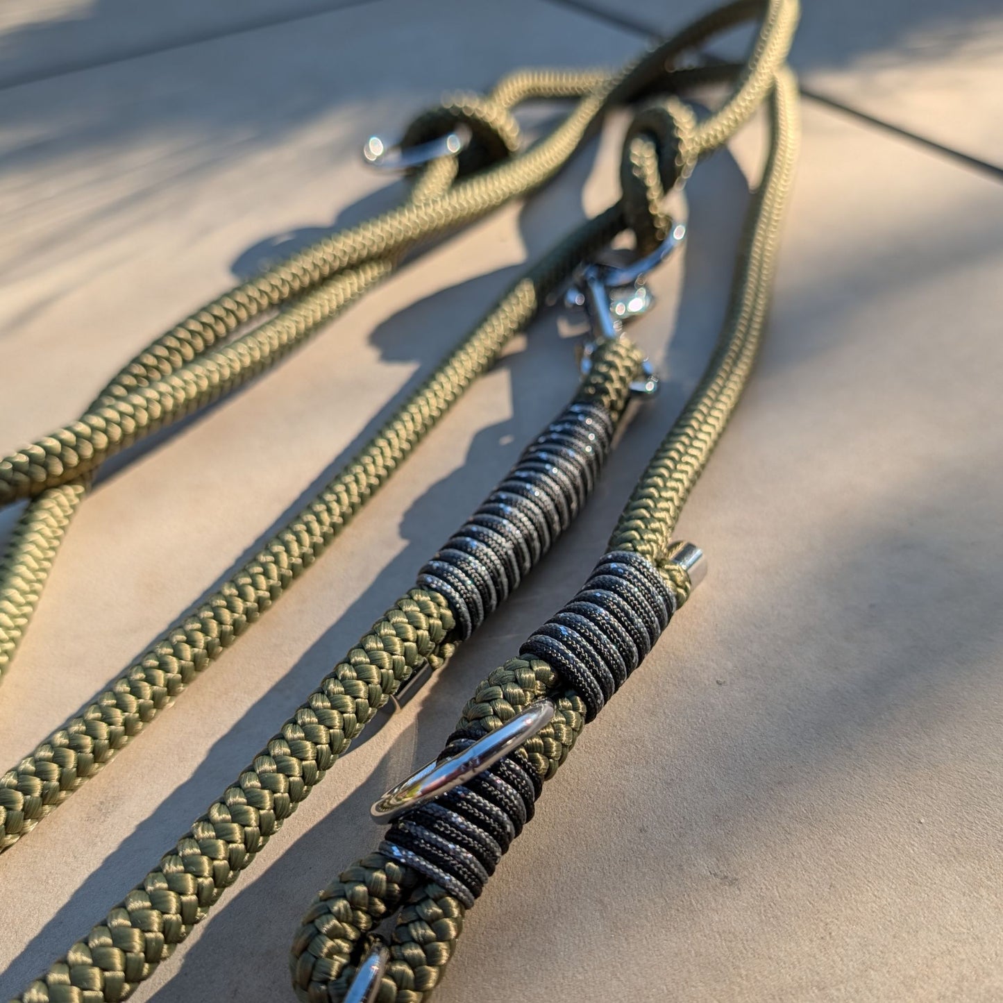 SET aus Leine und Halsband olivgrün - schwarz/silber