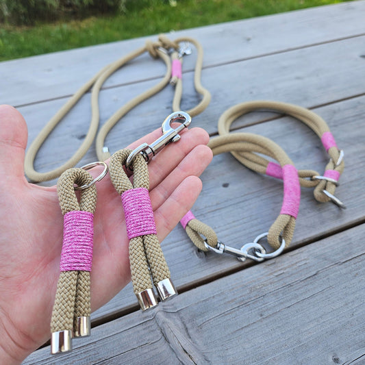 Schlüsselanhänger goldbraun - rosa